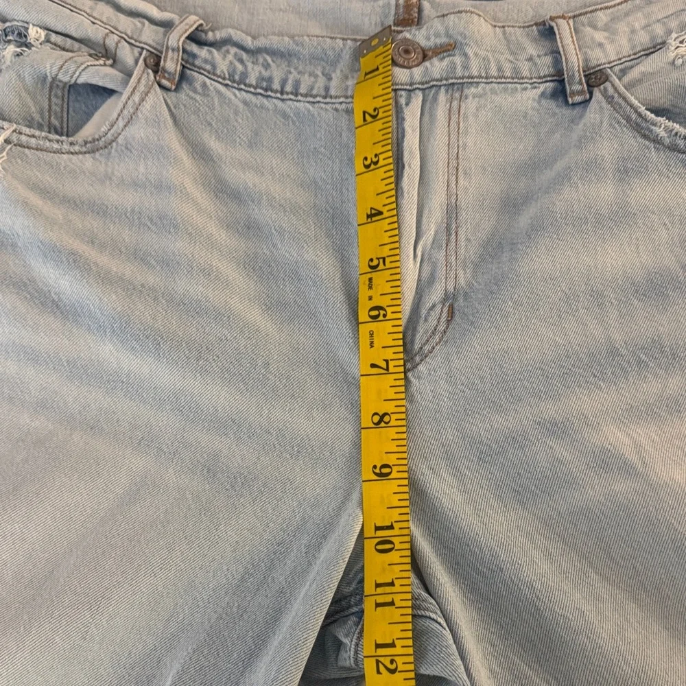 American Eagle Outfitters Light Wash Wide Leg Jeans - Picture 8 of 9